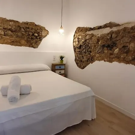 Alojate Ermita بيت للعطل غانديا